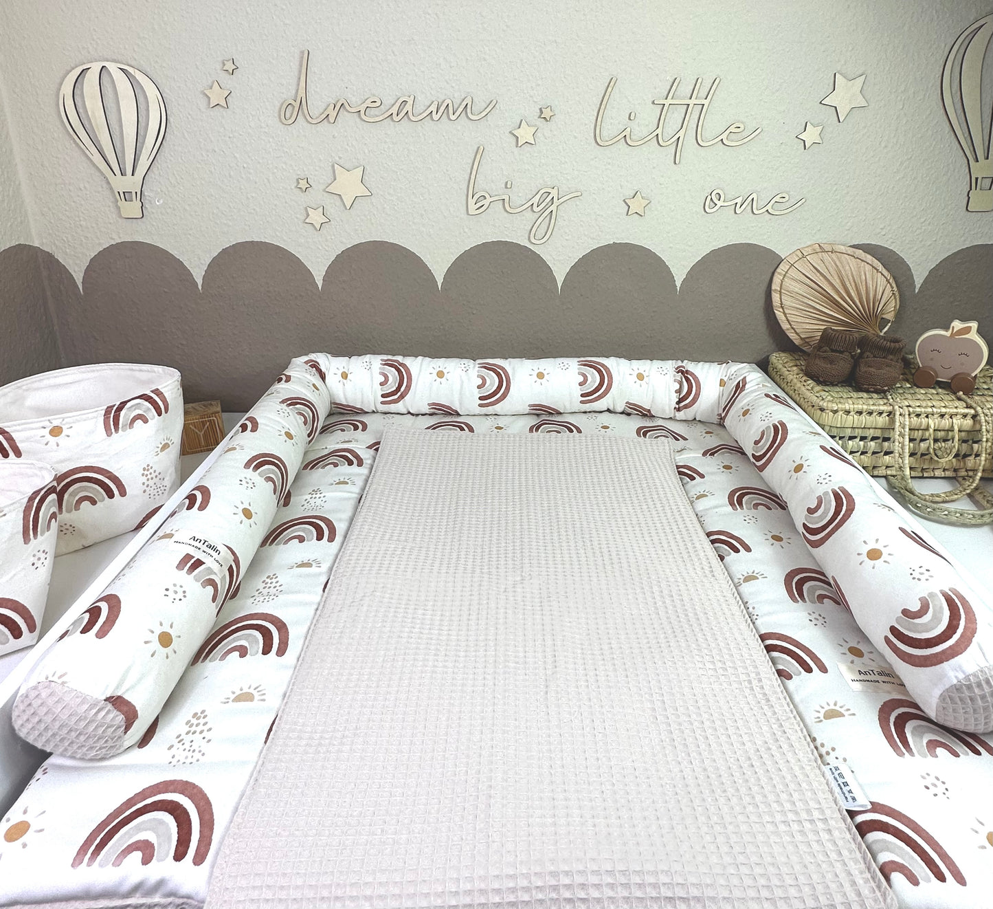 Wickeltischumrandung Rainbow Sun