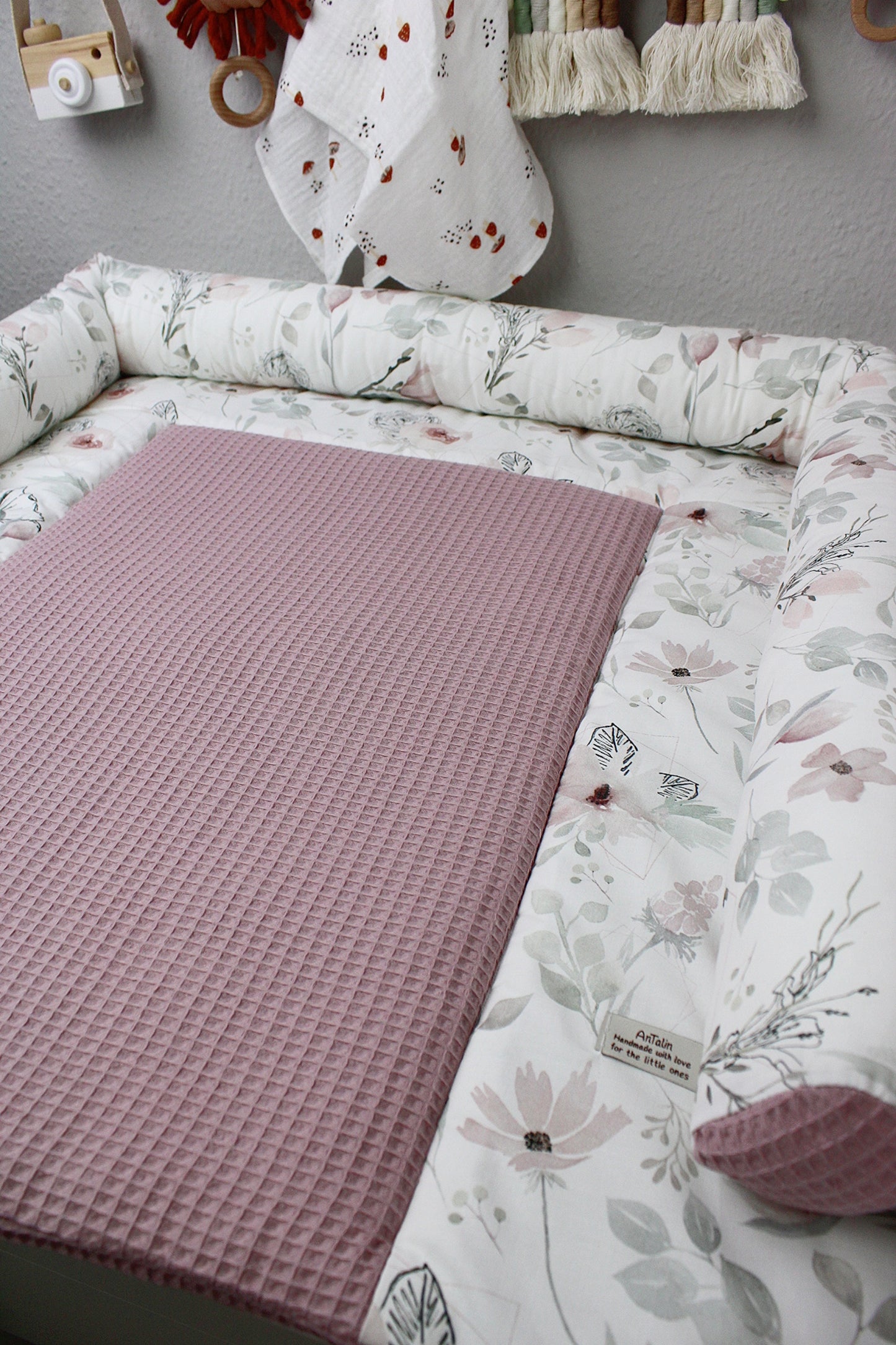 Wickeltischumrandung Magnolie