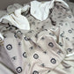 Kuscheldecke Löwenkopf beige 1m x 1m