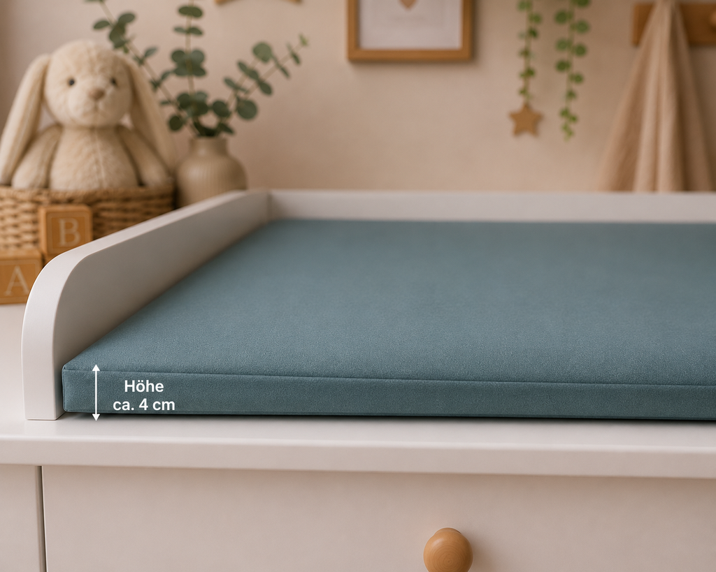 Wasserabweisende Wickelauflage in Mintgrün von AnTalin, weich und hygienisch für Babys beim Wickeln, uni Design.