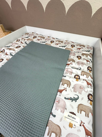 Wickelauflage animals of the Safari