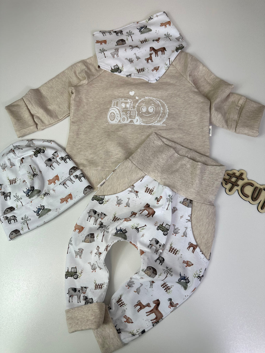 Sweater beige Bauernhof - AnTalin