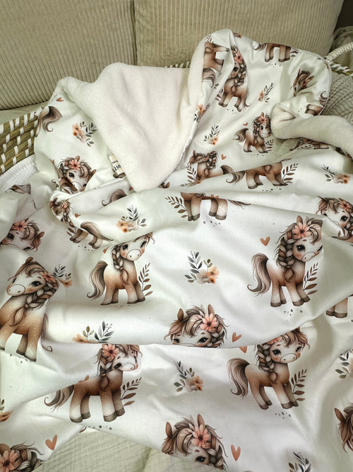 Weiche Babydecke von AnTalin, Kuscheldecke mit Little Horses Motiv aus Fleece, ideal für Neugeborene und Kleinkinder