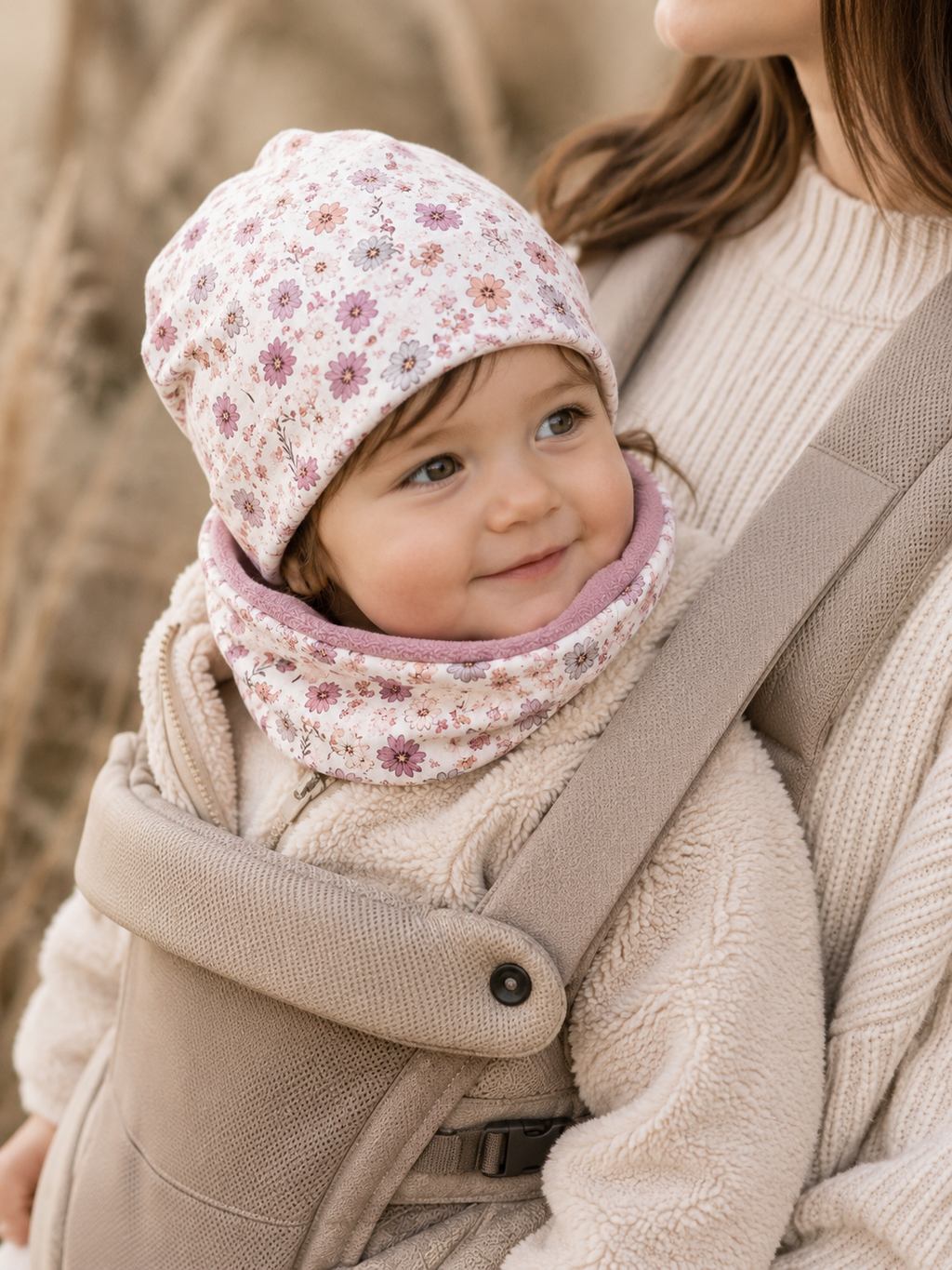 Baby Mütze Blütenhauch Rosa - Weiche Babymütze mit zartem Blumenmuster