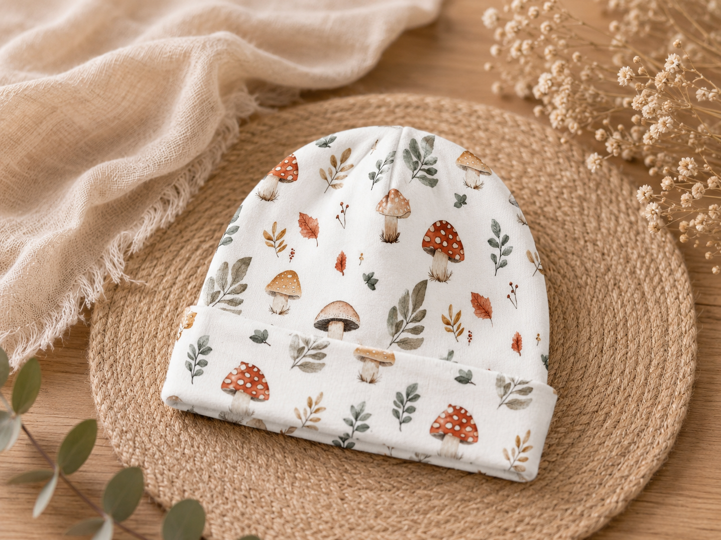 Baby Beanie Naturzauber - handgefertigte Babymütze mit liebevollem Pilz-Design