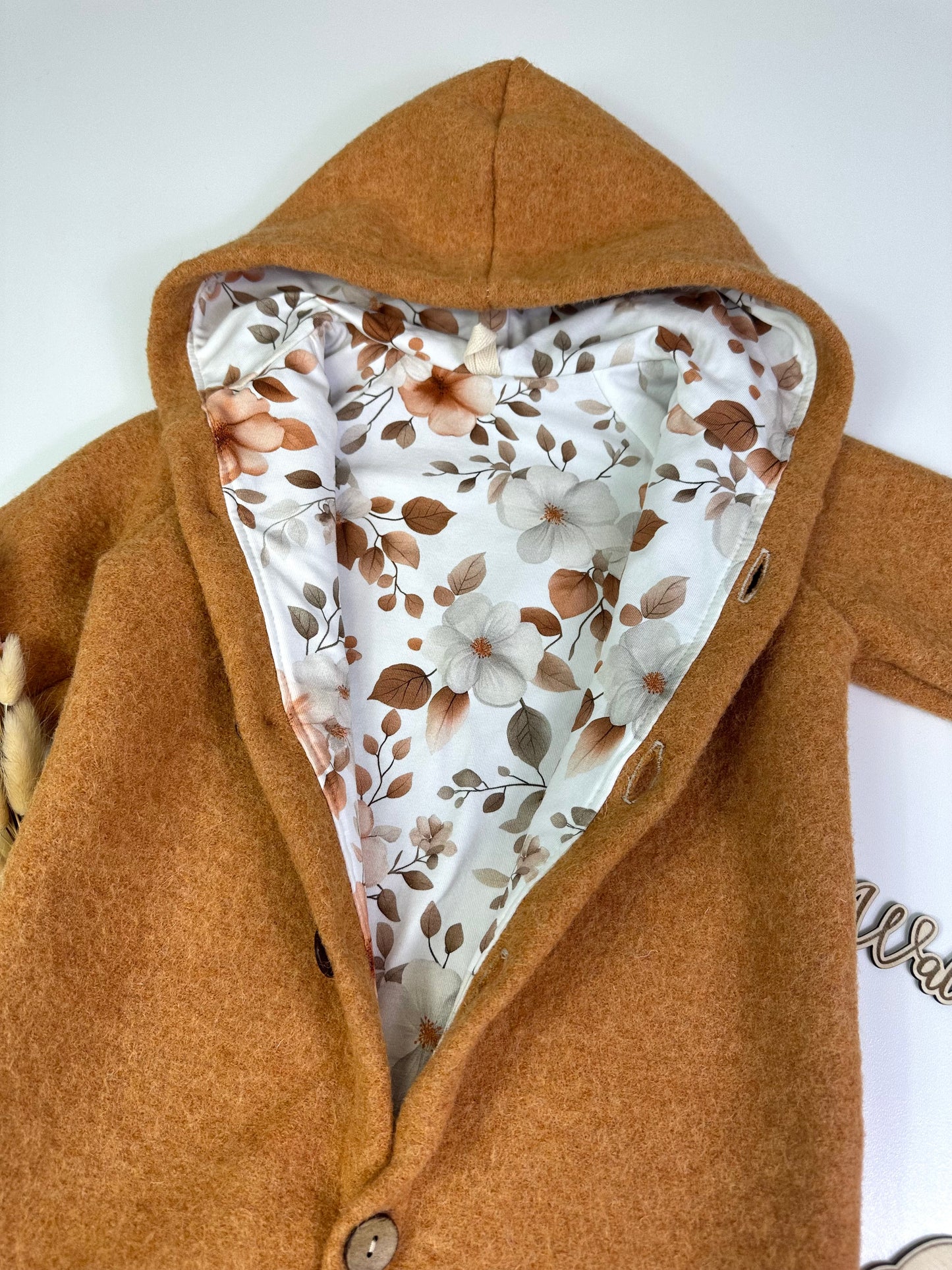 Walkoverall Flower, Ocker