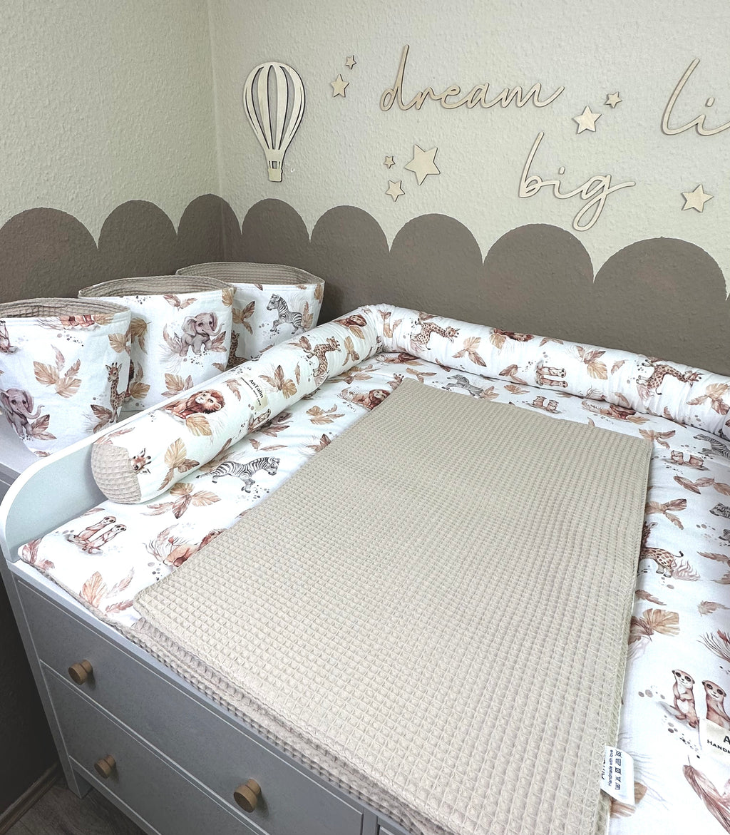 Fünfteiliges Wickelauflagen-Set Safari Waffelpique in hellbeige von AnTalin, weiche und strapazierfähige Baby-Wickelauflagen