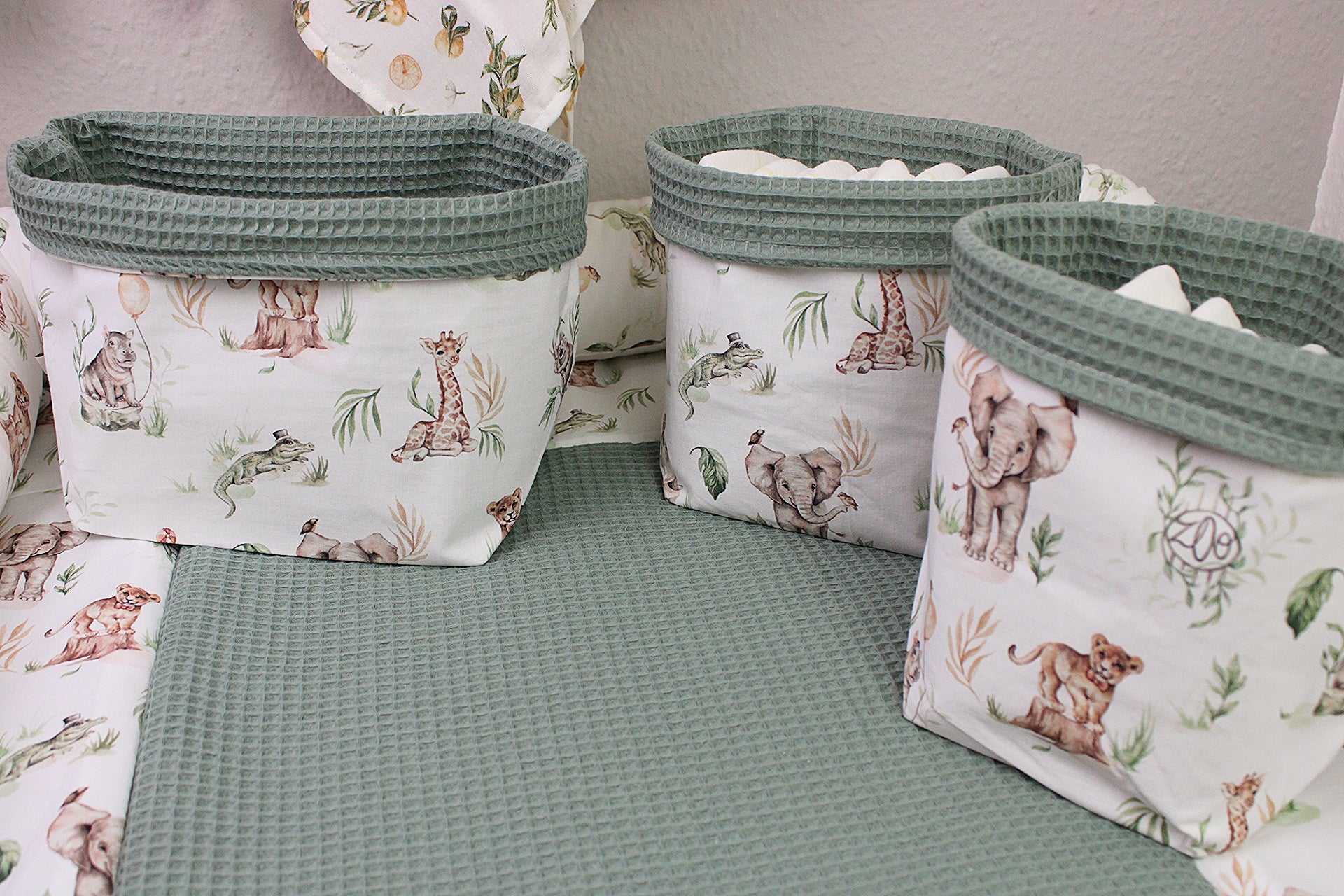 Dschungeltiere Utensilo von AnTalin, buntes Aufbewahrungsbehältnis mit Tiermotiven, ideal für Küche oder Kinderzimmer