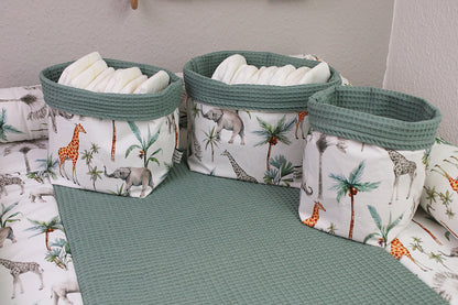 Wickelauflagen Set 5tlg. Safari von AnTalin, weiche und bequeme Wickelunterlagen mit Safari-Muster für Babys.