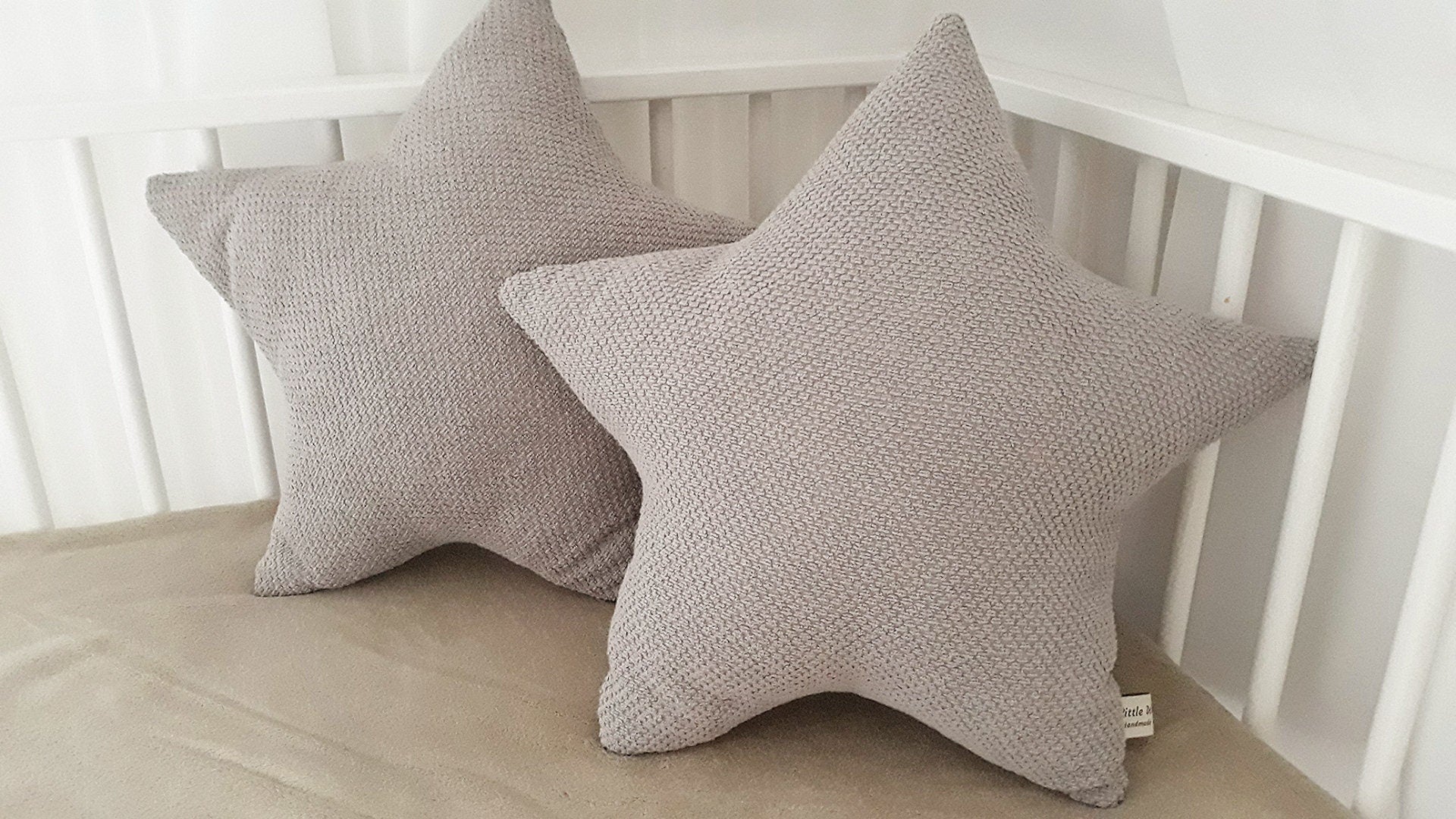 Dekokissen von AnTalin, weiches Kuschelkissen mit dekorativem Design, ideal für Sofa und Bett, gemütliche Wohnraumdekoration